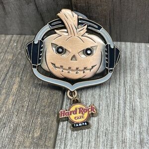 Hard Rock Cafe HAMBURG 2011 HALLOWEEN PIN Pumpkin Headphones NWOP